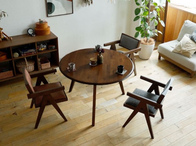 円形ダイニングテーブル Rigara(リガラ)｜北欧・ヴィンテージ