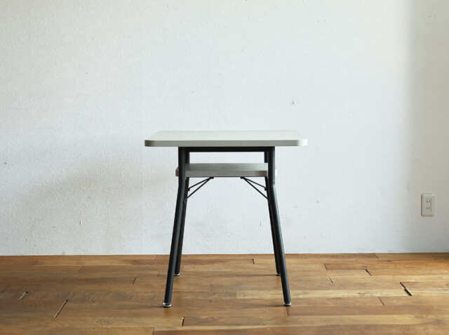 ダイニングテーブル幅65cm mild（ミルド）ストーングレータイプ｜北欧