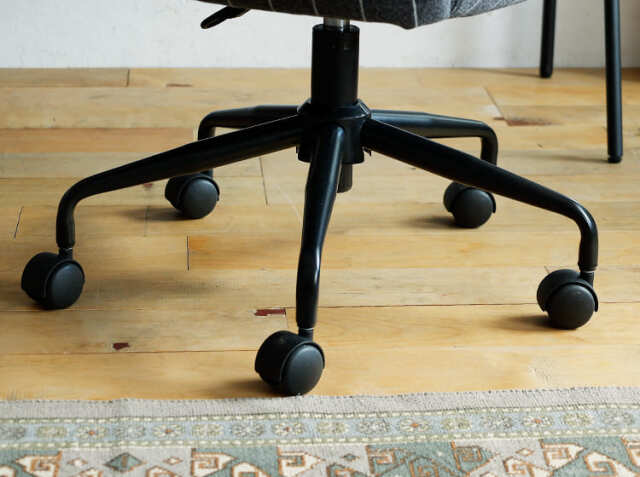 デスクチェア Stert（ステルト） ストライプタイプ｜北欧