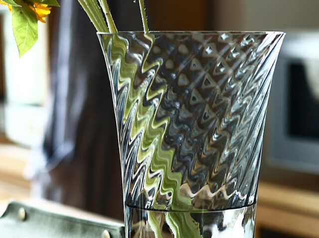 STILLEBEN フラワーベース Concave Vase Swirl 高さ28cm