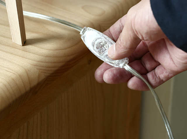 テーブルランプ TRIPOD（トリポッド）｜北欧・ヴィンテージインテリア