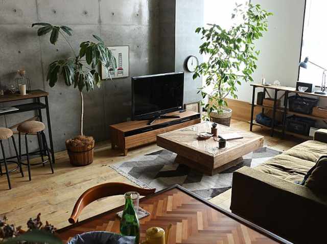 お部屋がリラックス空間に♪ナチュラルな古材テイストのセンターテーブル
