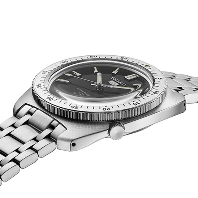 新品未使用品　SEIKO5 スポーツ　ヘリテージデザイン復刻　限定SBSA313 SEIKO 5 Sports 】ヘリテージデザイン復刻 限定モデル SBSA271