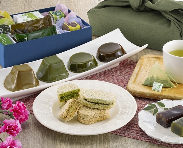 抹茶菓子・お茶9点詰め合わせ 風呂敷包み ※送料無料/宇治茶