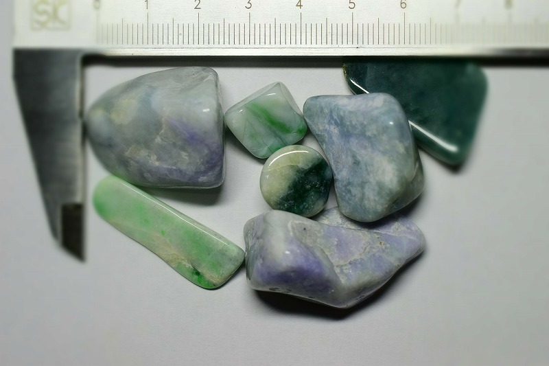 糸魚川産　翡翠原石