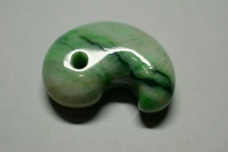 天然石　勾玉　31mm