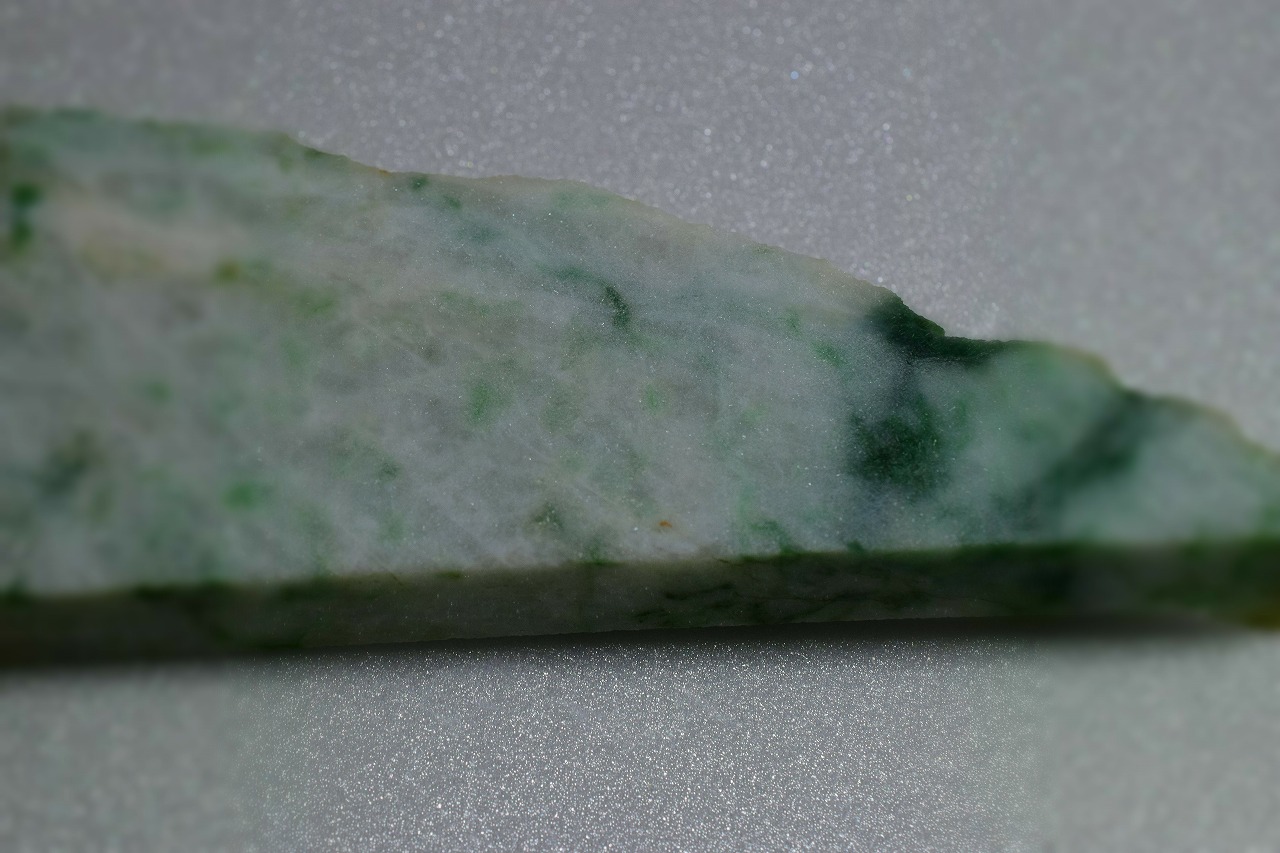 糸魚川産　翡翠原石　