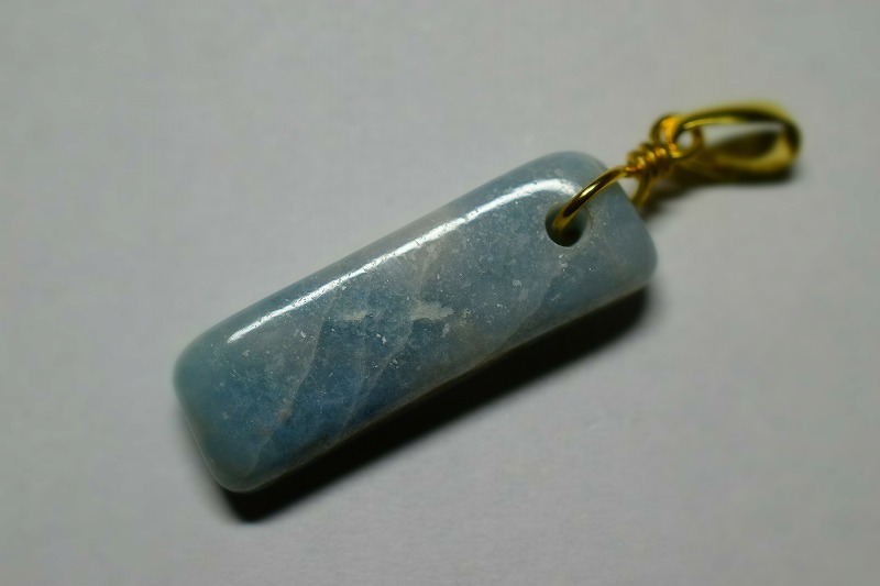 糸魚川産　ペンダントトップ