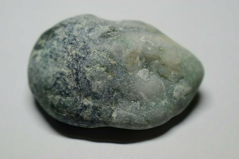糸魚川産　翡翠原石