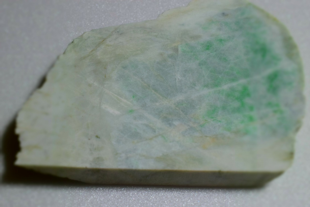 糸魚川産　翡翠原石　