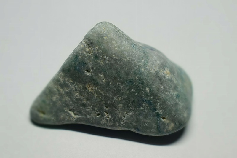 糸魚川産　翡翠原石