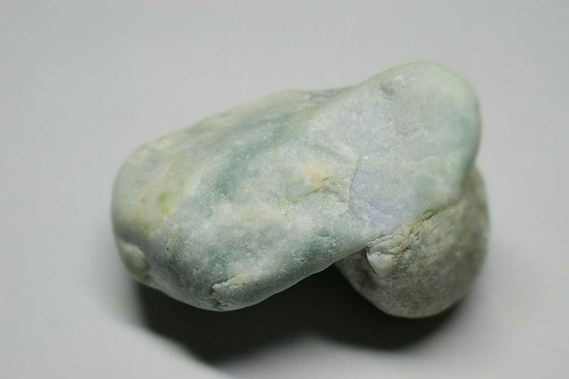 糸魚川産　翡翠原石