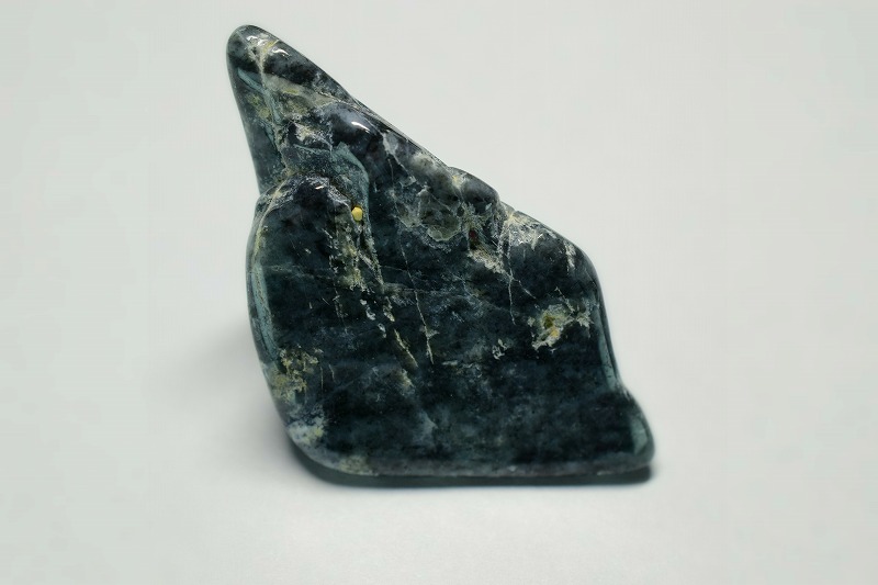 糸魚川産　翡翠原石