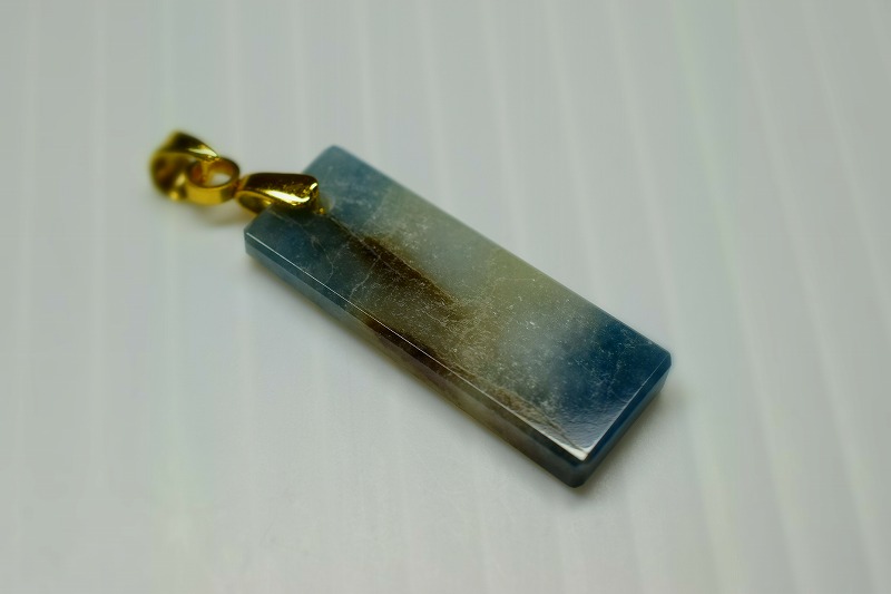 糸魚川産　ペンダントトップ