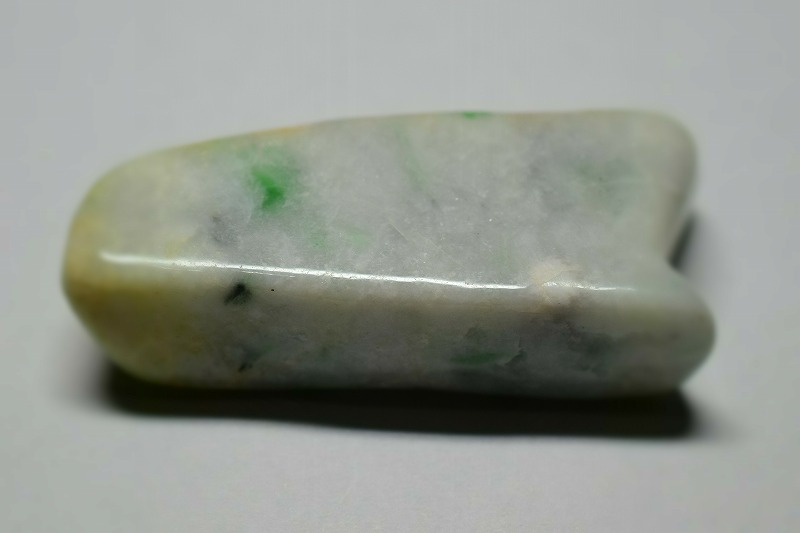糸魚川産　翡翠原石
