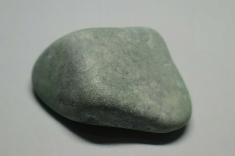 糸魚川産　翡翠原石　