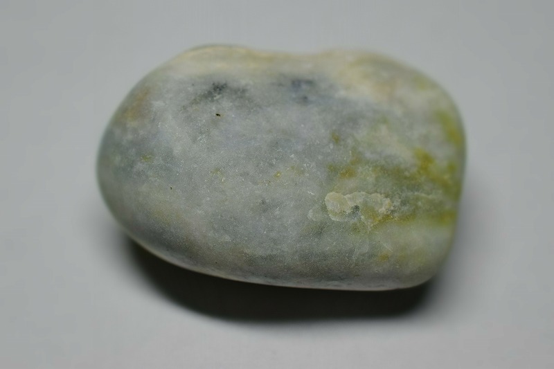 糸魚川産　翡翠原石
