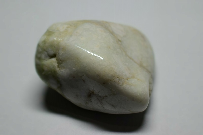 糸魚川産　翡翠原石　