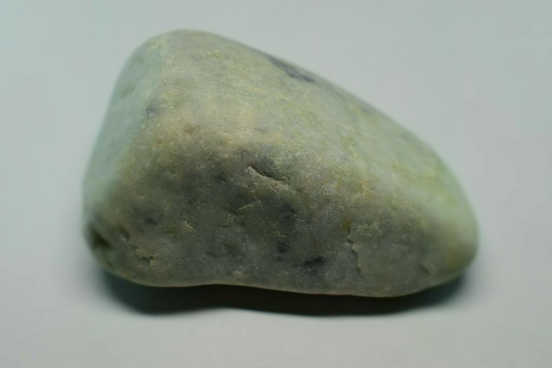 糸魚川産　翡翠原石　
