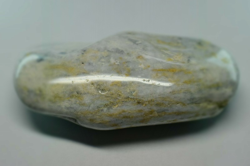 糸魚川産　翡翠原石