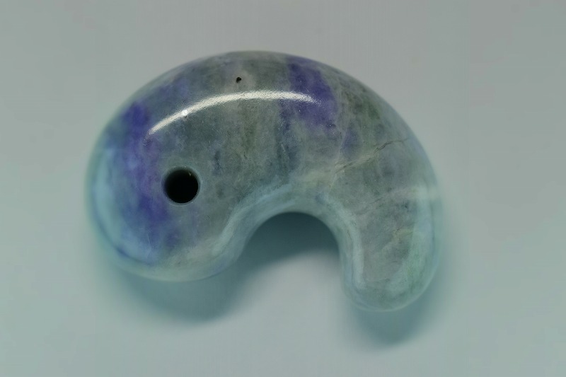 糸魚川産翡翠　勾玉　33mm