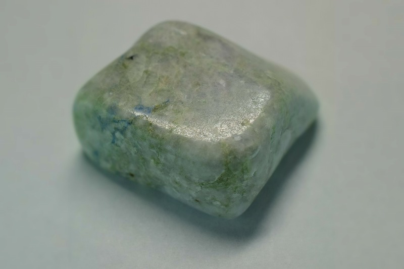 糸魚川産　翡翠原石