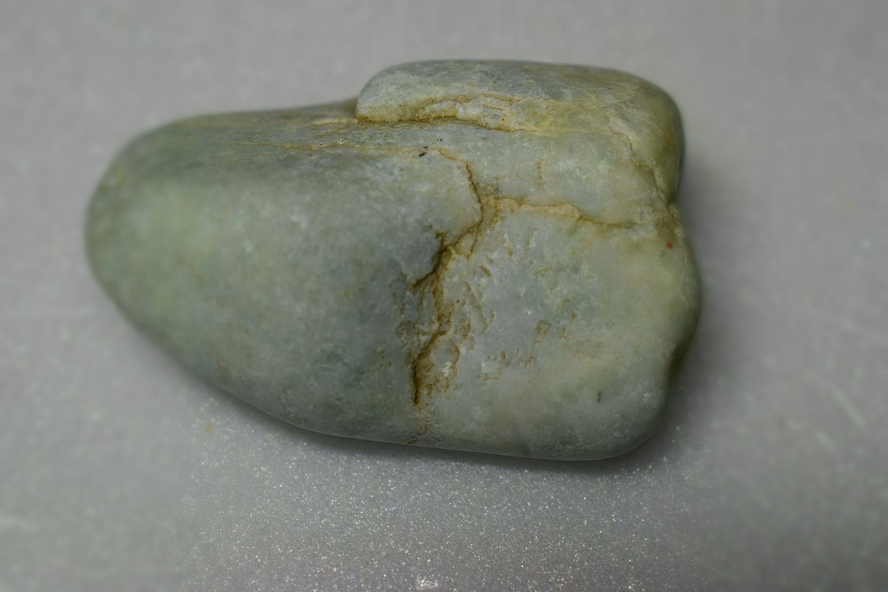 糸魚川産　翡翠原石