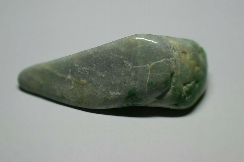 糸魚川産　翡翠原石