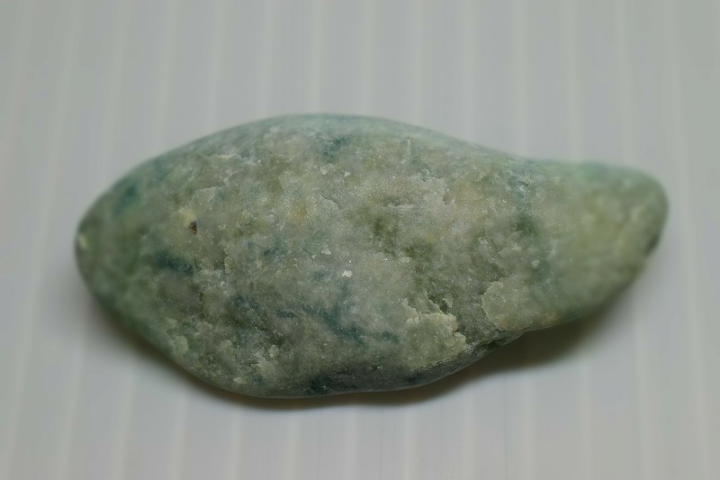 糸魚川産　翡翠原石