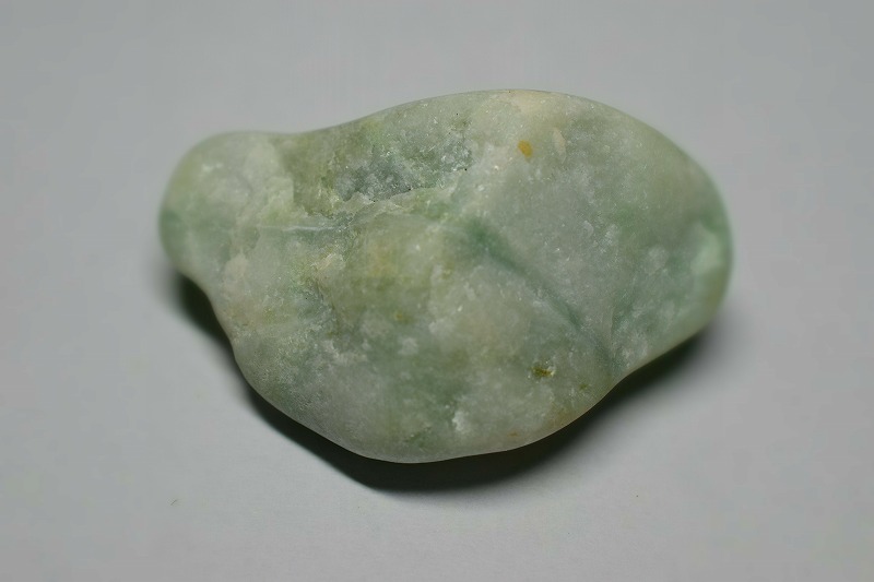 糸魚川産　翡翠原石