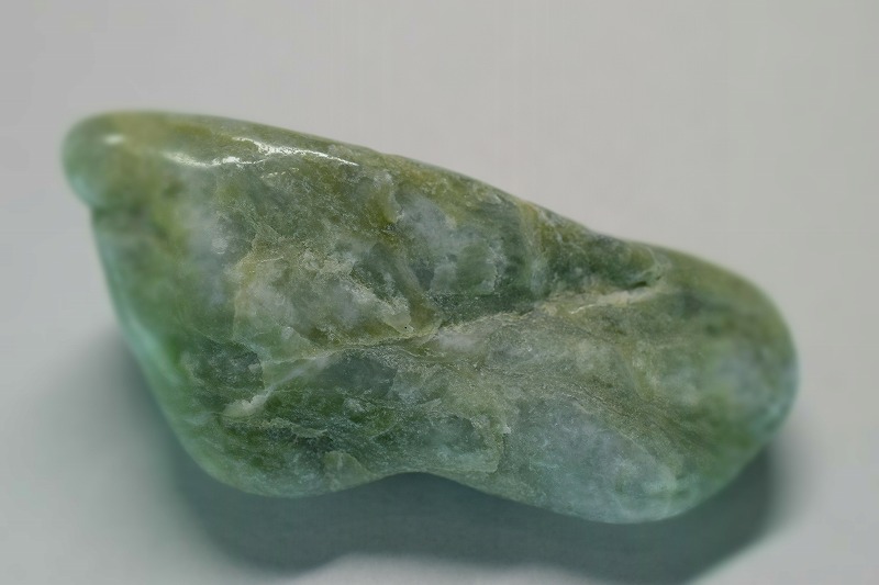 糸魚川産　翡翠原石