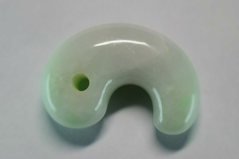 糸魚川産翡翠　勾玉　31mm