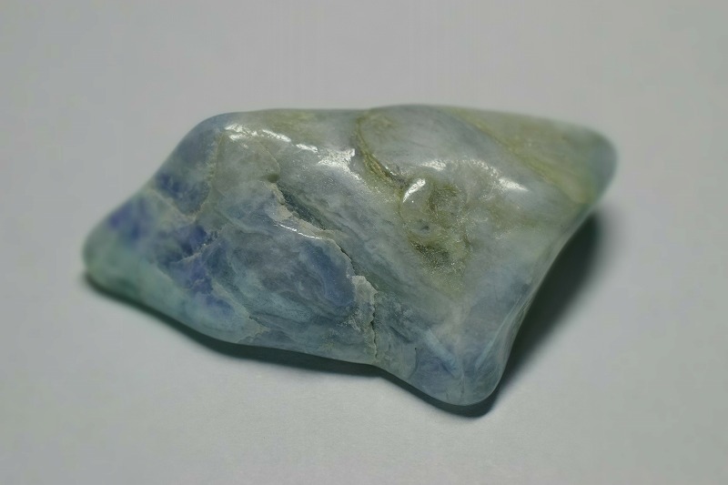 糸魚川産　翡翠原石