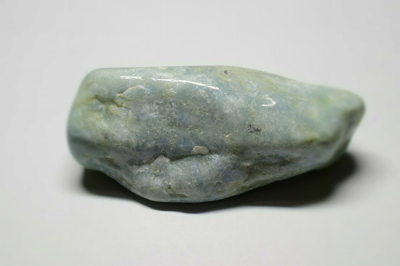 糸魚川産　翡翠原石　