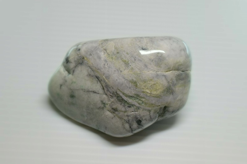 糸魚川産　翡翠原石