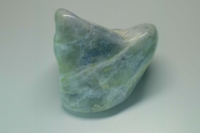 糸魚川産　翡翠原石