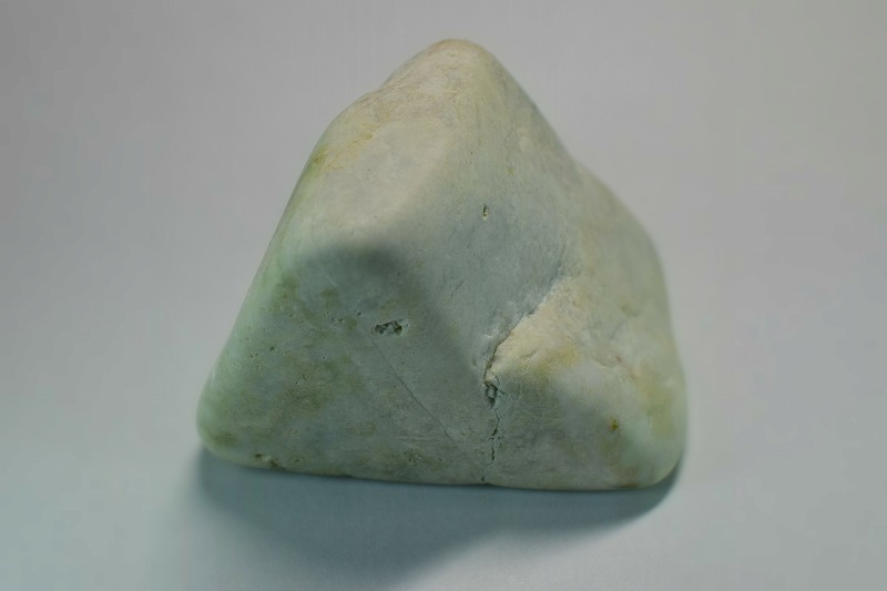 糸魚川産　翡翠原石　