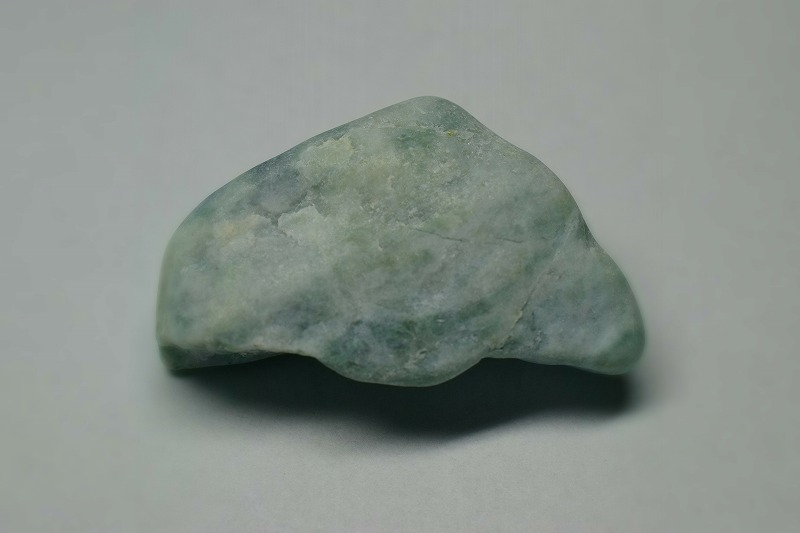 糸魚川産　翡翠原石