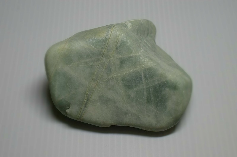 糸魚川産　翡翠原石