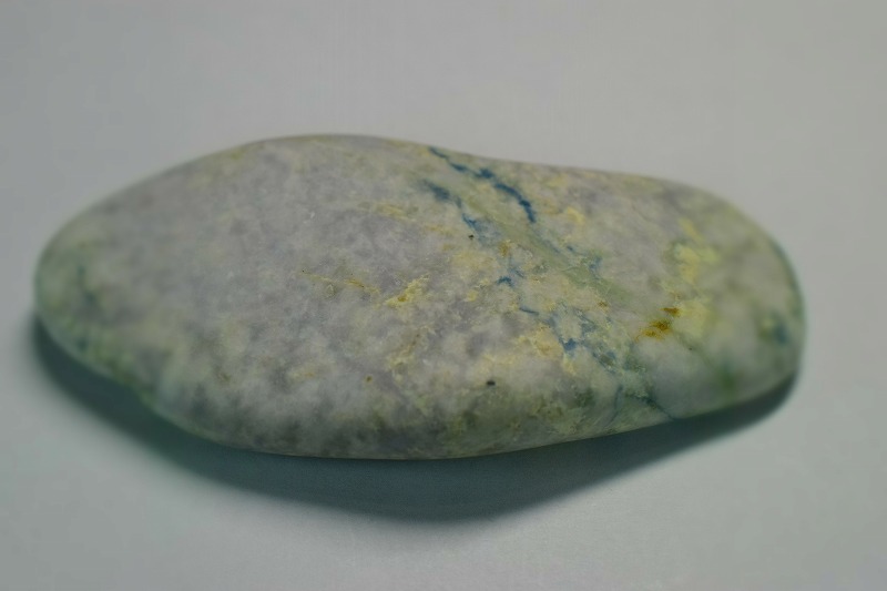 糸魚川産　翡翠原石