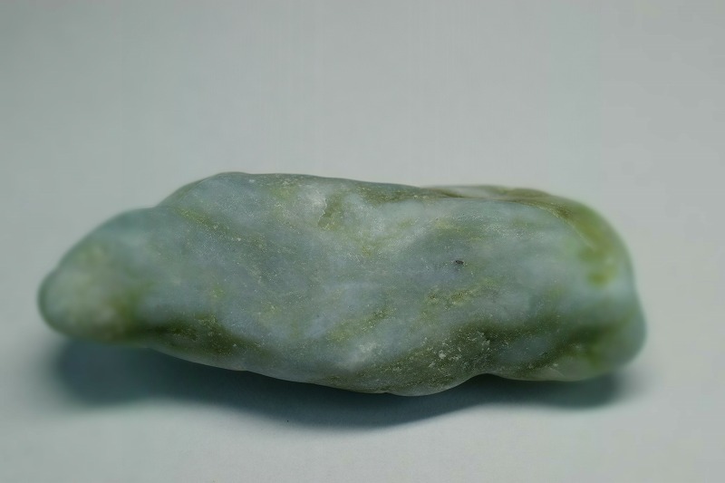 糸魚川産　翡翠原石　