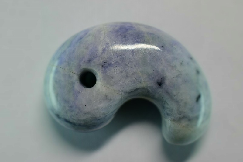 糸魚川産翡翠　勾玉　32mm