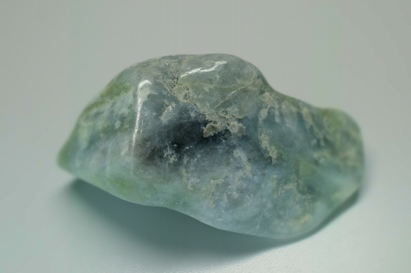 糸魚川産　翡翠原石