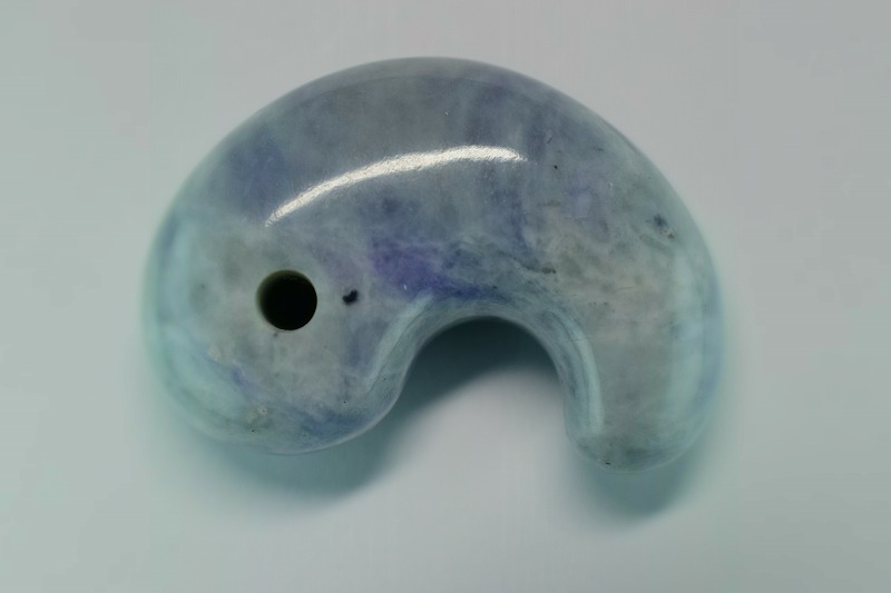 糸魚川産翡翠　勾玉　32mm