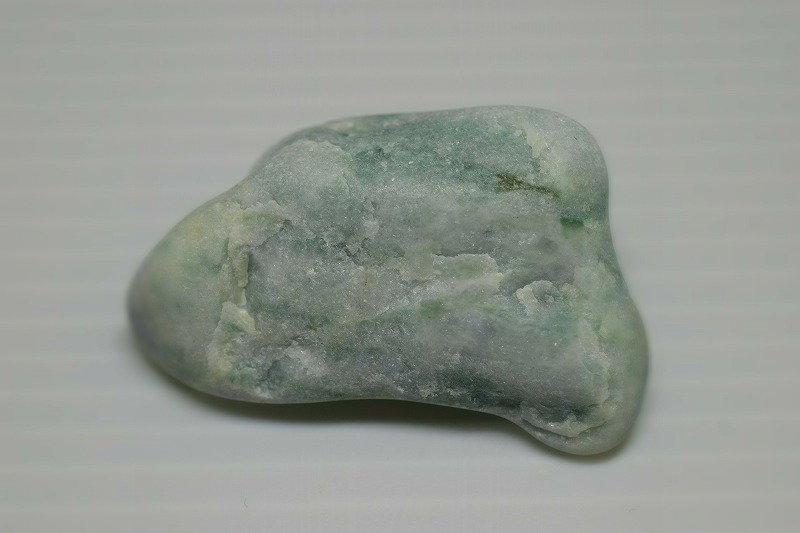 糸魚川産　翡翠原石