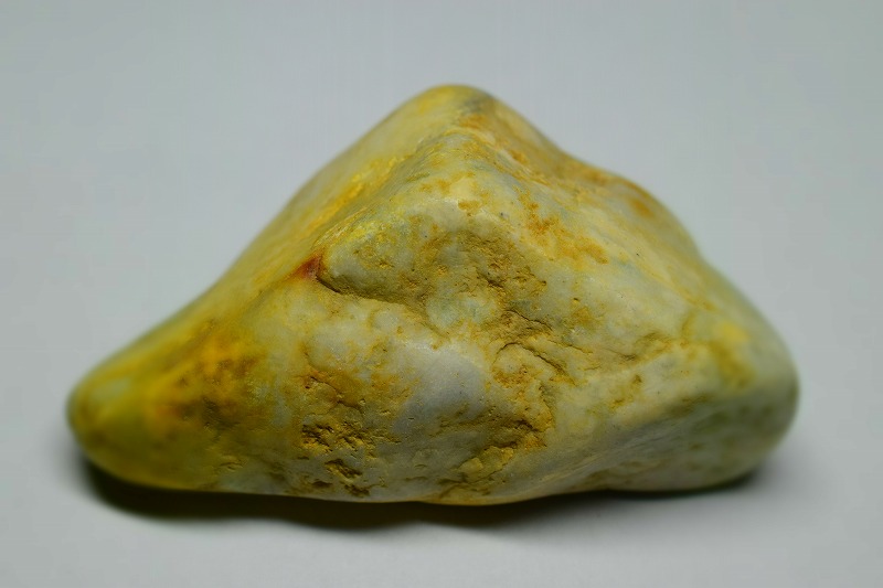 糸魚川産　翡翠原石