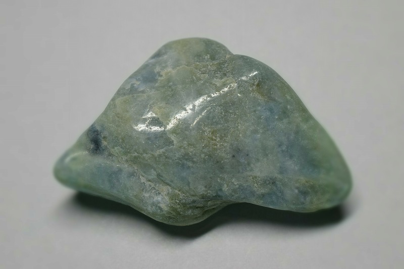 糸魚川産　翡翠原石
