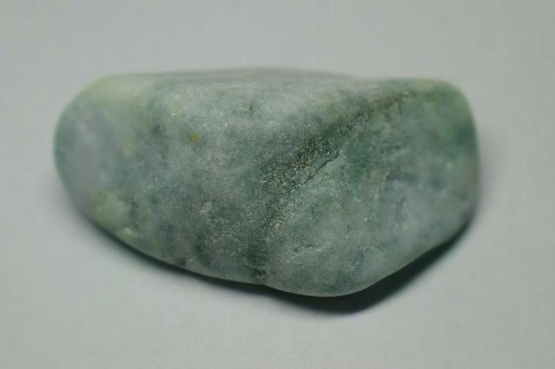 糸魚川産　翡翠原石