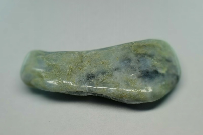 糸魚川産　翡翠原石　