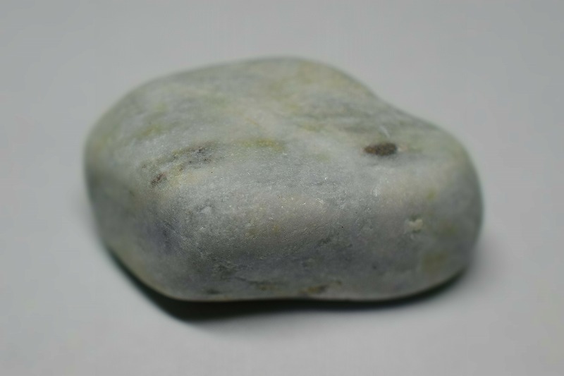 糸魚川産　翡翠原石